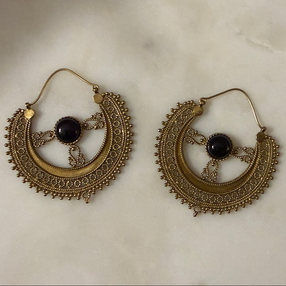 Elegant Gold Hoop Earrings